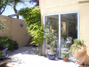 Petit jardin devant la v�randa